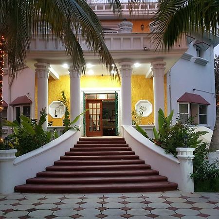 แมนชั่น เกียห์น เบด แอนด์ เบรคฟาสต์ Bed & Breakfast แคนคูน ภายนอก รูปภาพ